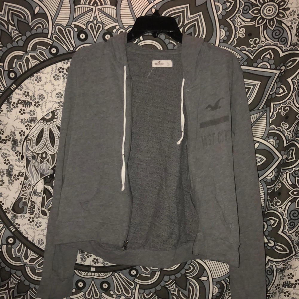 Gray cropped zip-up